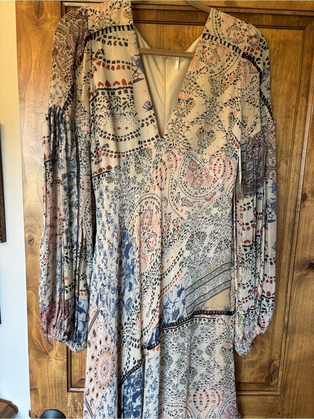 FREE PEOPLE “Moroccan Dreams” Boho Maxi Dress ~ SZ 8 ~ beige/blue/multi ~ NWT! - Picture 4 of 17